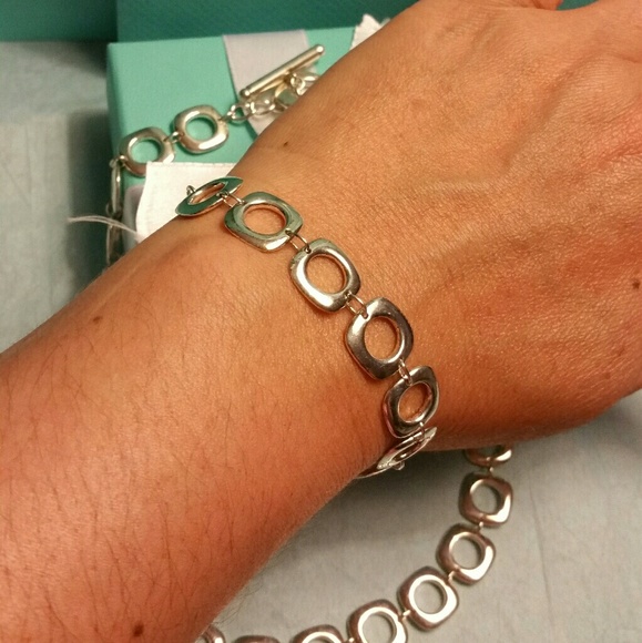 Tiffany & Co. Cushion Necklace/Bracelet/Earrings - Picture 5 of 8